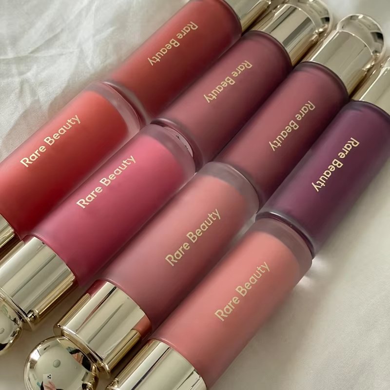 Rare Beauty Liquid Blush Silky - Beauty Love Makeup reseña y precio