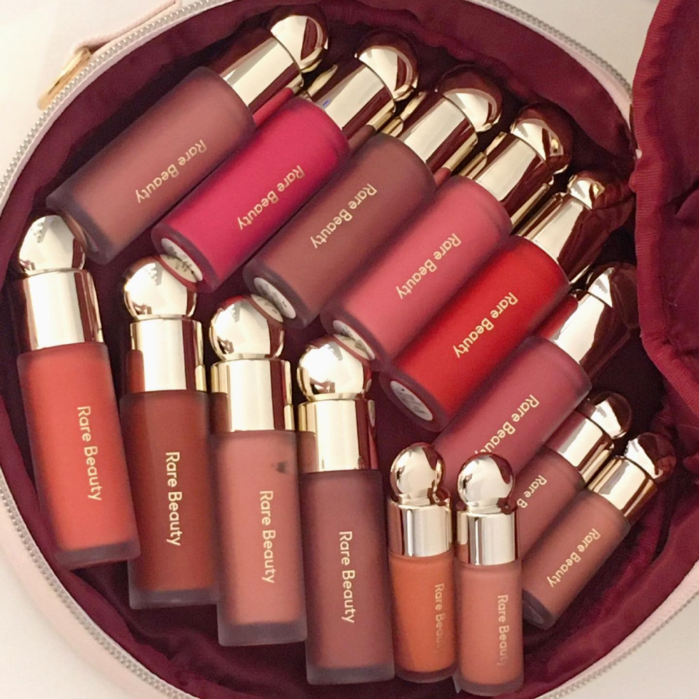 Rare Beauty Soft Pinch Liquid  - Beauty Love Makeup reseña y precio