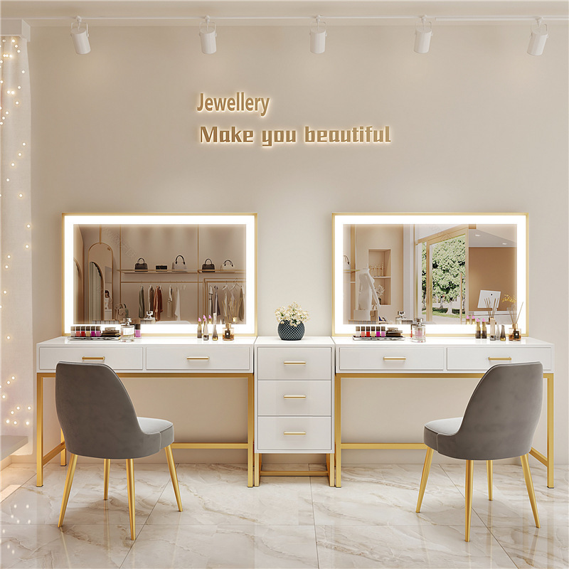 Nail art makeup artist studio  - Beauty Makeup Bridal reseña y precio