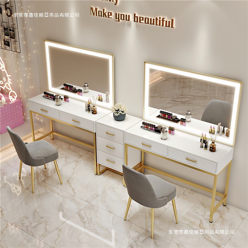 Nail art makeup artist studio  - Beauty Makeup Bridal reseña y precio